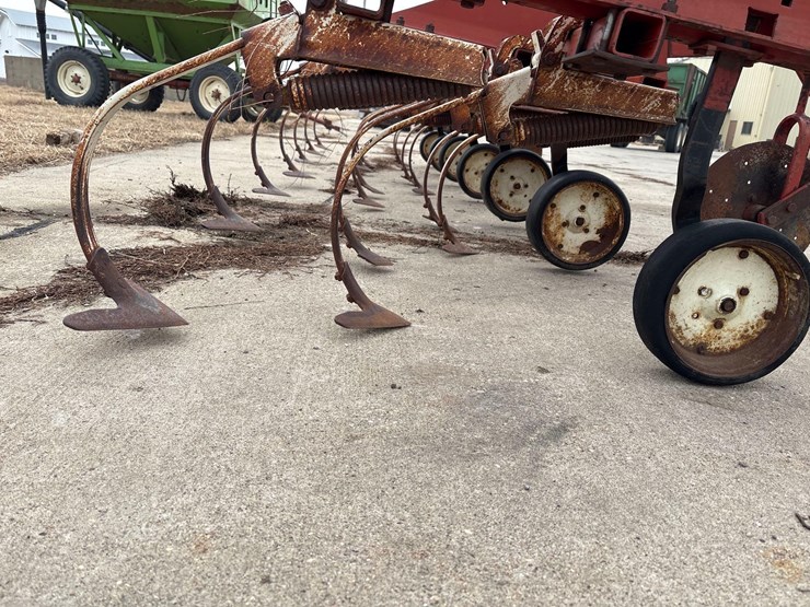 international-133-image-21