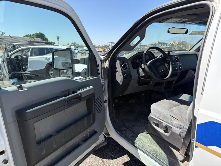 2016-ford-f250-xlt-image-12