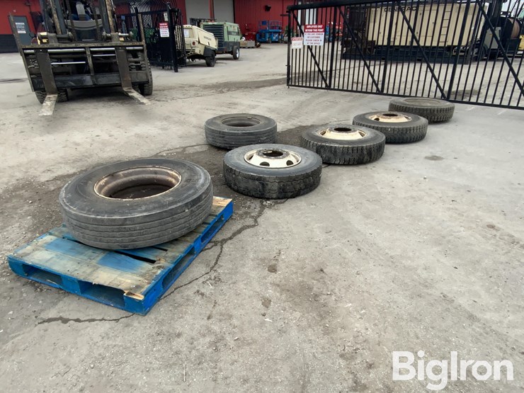 massey-ferguson-730-image-12