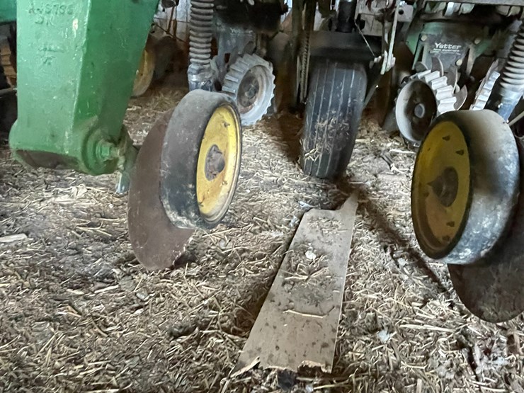 john-deere-7200-image-9