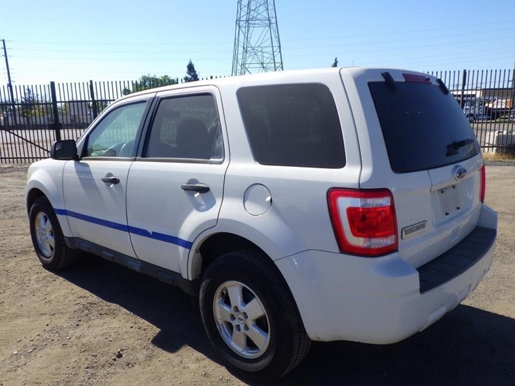 2012-ford-escape-image-4