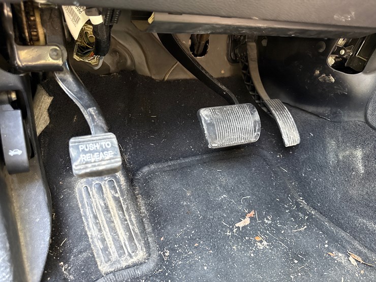 2012-dodge-journey-image-35