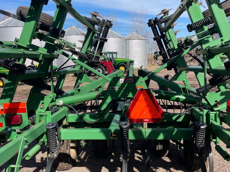 john-deere-726-image-38