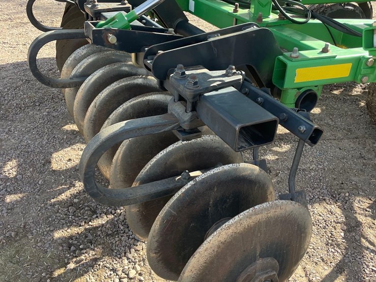 john-deere-726-image-31