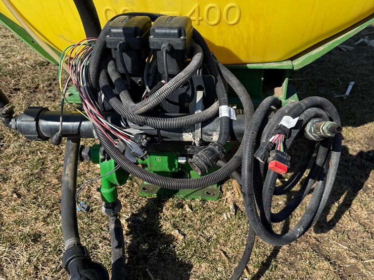 john-deere-24-image-9