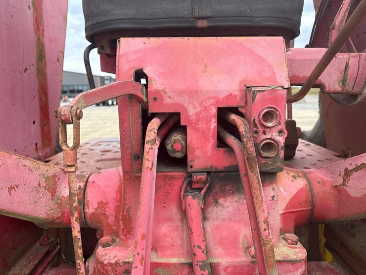 #85-•-1973-international-f1066-tractor-2610172u030459-inv#-42778-image-10