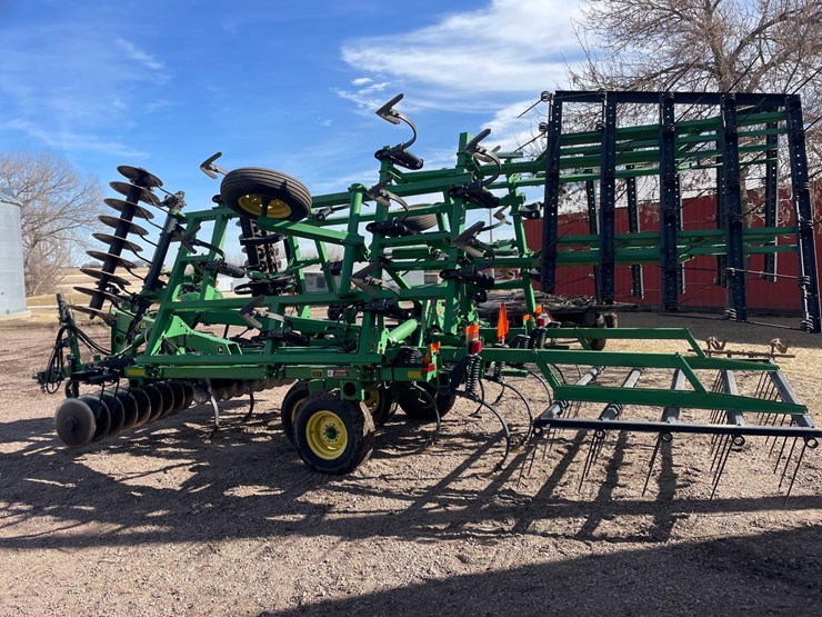 john-deere-726-image-4