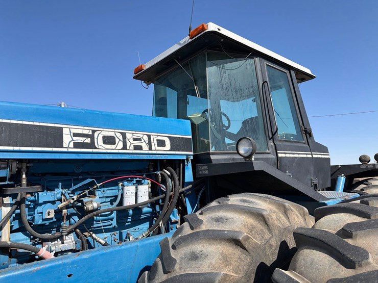 1990-versatile-946-image-17