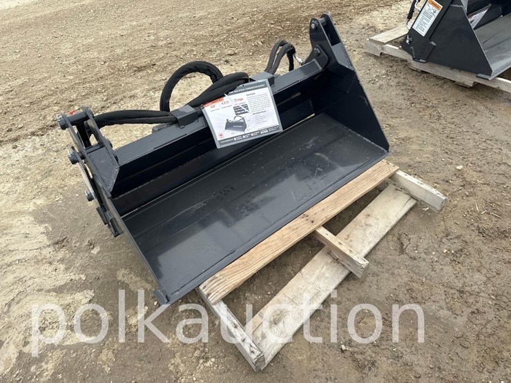 mini-skid-steer-combination-bucket---48"-image-1