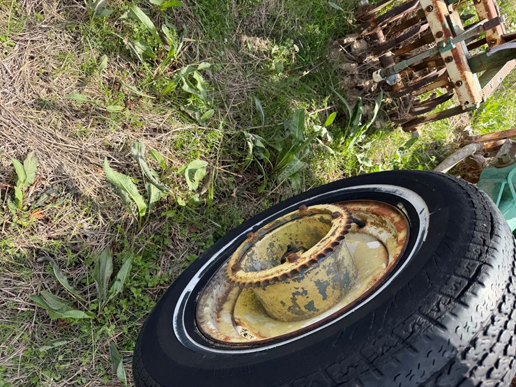 john-deere-12-image-14