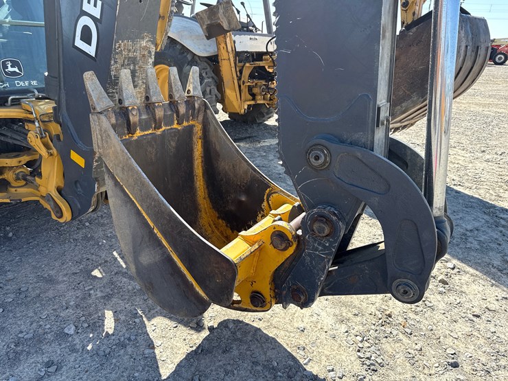 2024-deere-320-p-tier-image-5