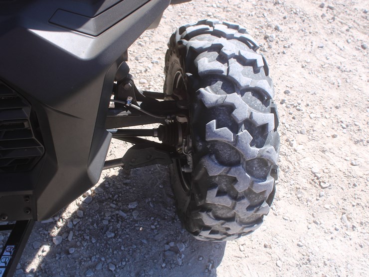 #1079-•-2022-can-am-commander-1000-with-cab-image-18