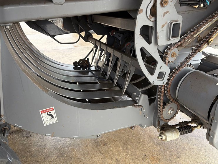 massey-ferguson-2290-image-51