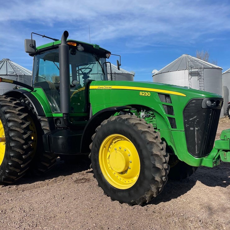 2007 JOHN DEERE 8230
