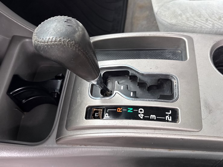 2006-toyota-tacoma-image-40