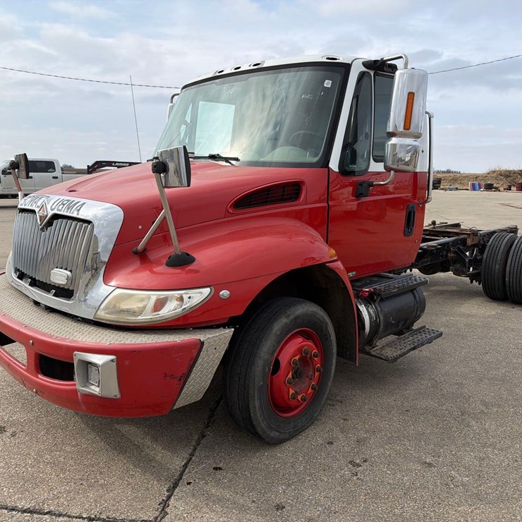 2014 INTERNATIONAL 4000