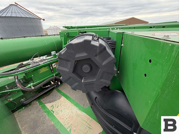 2023-john-deere-s780-image-48