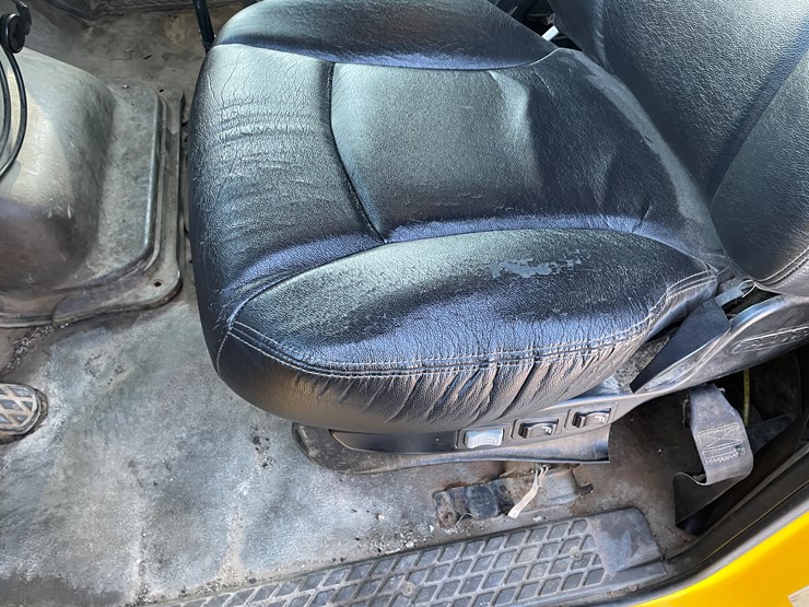 2006-caterpillar-c13-image-35