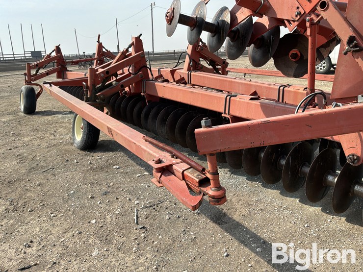 hesston-2410-image-19