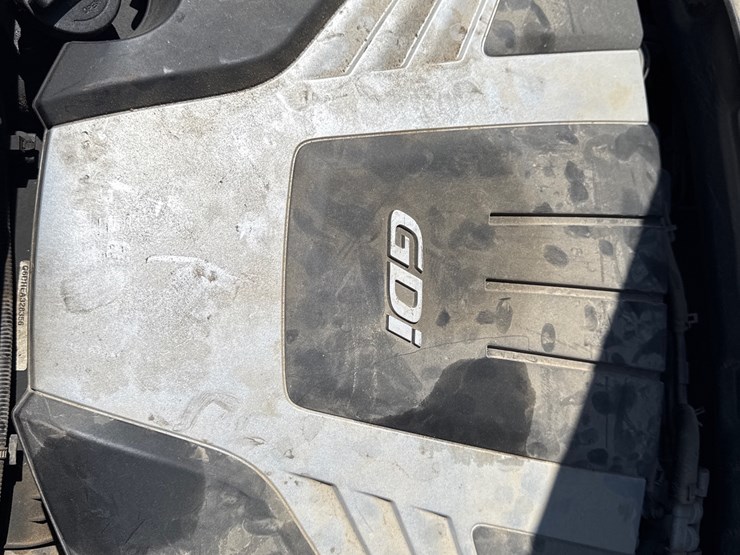 2015-hyundai-santa-fe-image-34