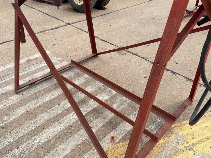 300-gallon-fuel-barrel-w/-stand-image-5