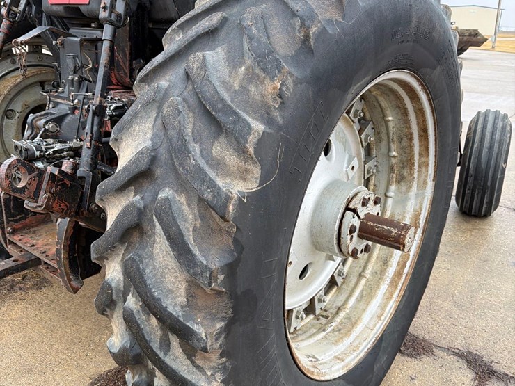 agco-white-6145-image-10