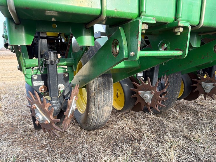 1994-john-deere-7200-image-14