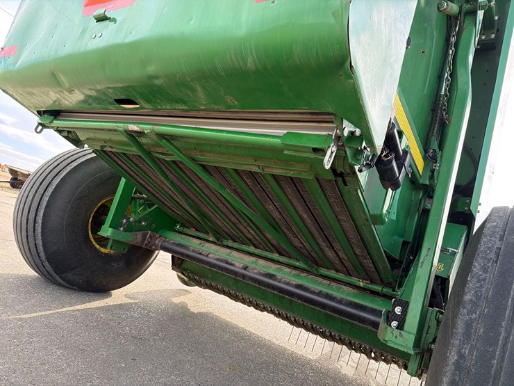 john-deere-568-image-6