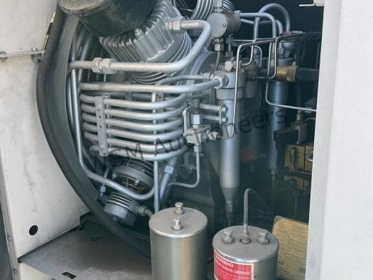 comp-air-breathing-air-unit-w/-bauer-compressor-image-8