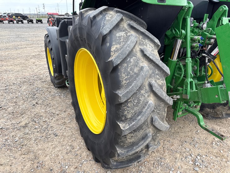 2023-john-deere-6120m-image-12