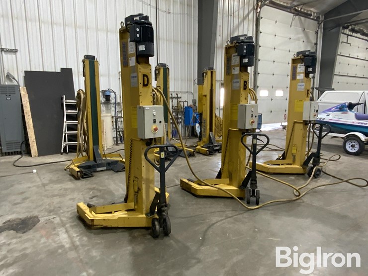 massey-ferguson-730-image-1