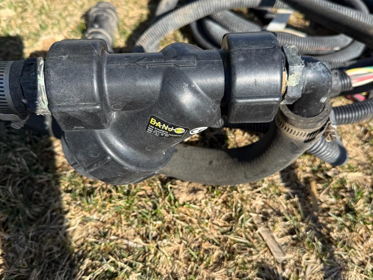 john-deere-24-image-19