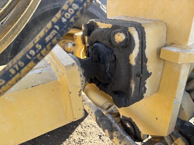 2006-caterpillar-143h-motor-grader-image-26