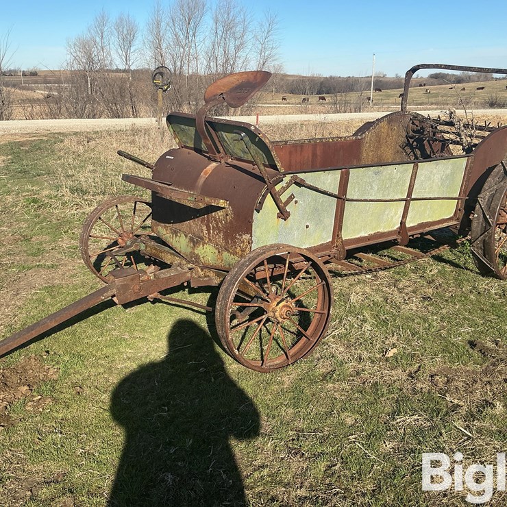 John Deere Manure Spreader