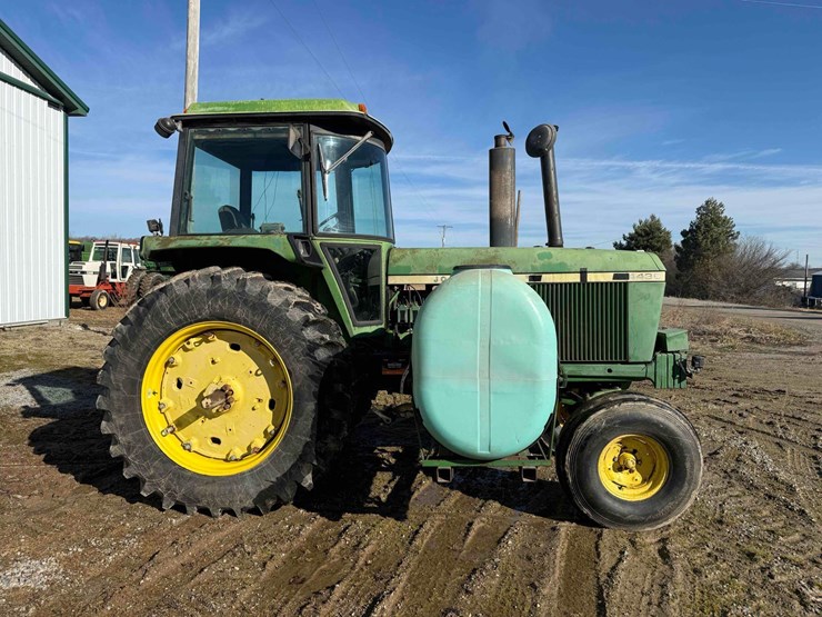 john-deere-4430-image-4