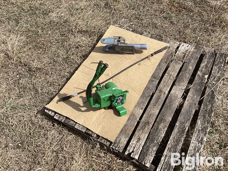 john-deere-8110-image-7