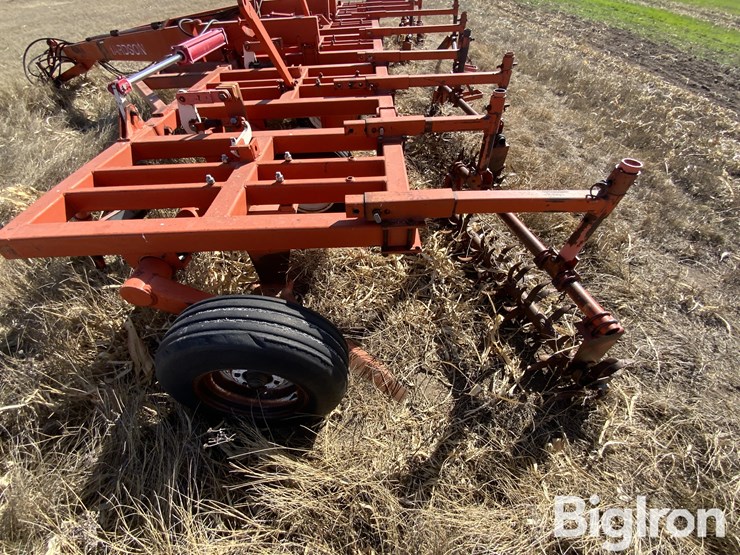 richardson-ae4-30-4-image-12