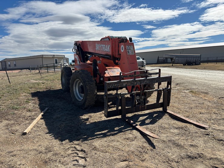 sky-trak-6042-image-3