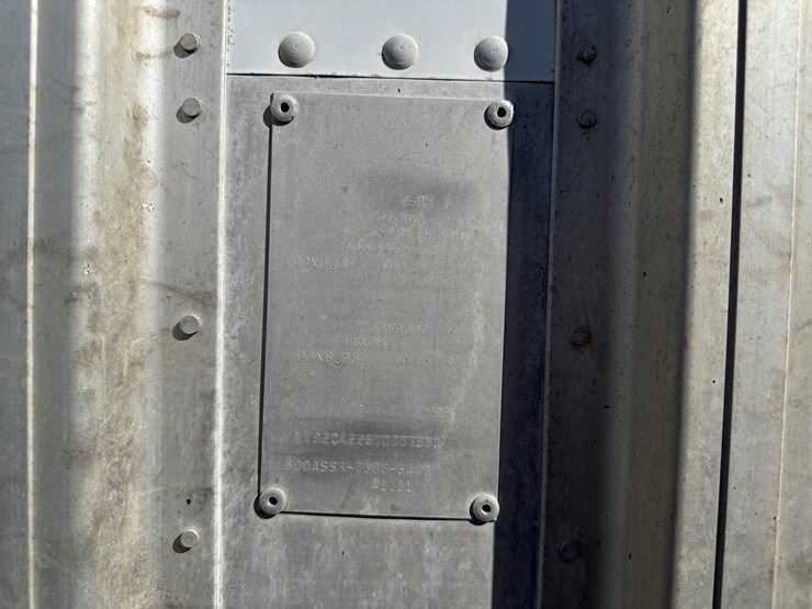 1995-cornhusker-hopper-bottom-image-25