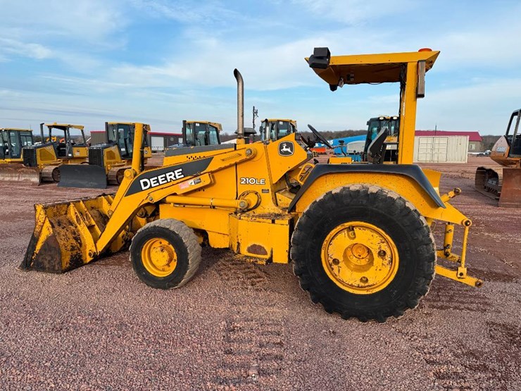 deere-210le-image-6