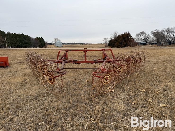 tonutti-10-wheel-rake-image-6