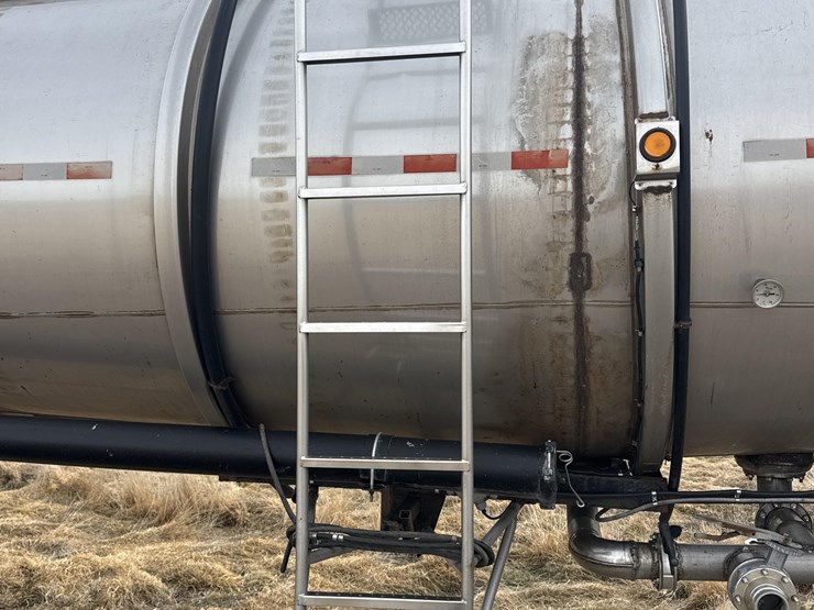 1980-polar-tanker-image-18