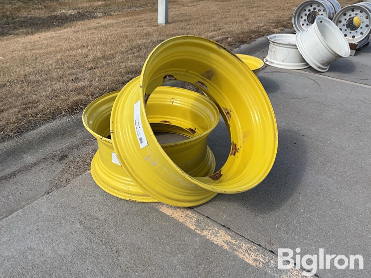 john-deere-8-image-3