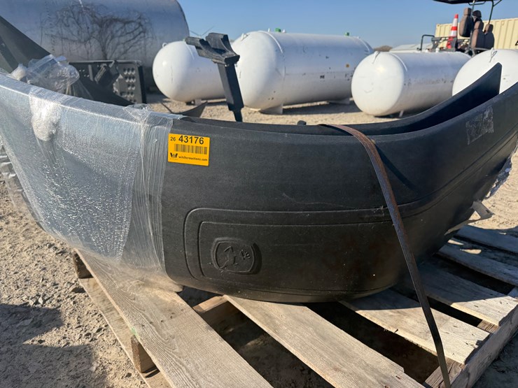 john-deere-8-image-4