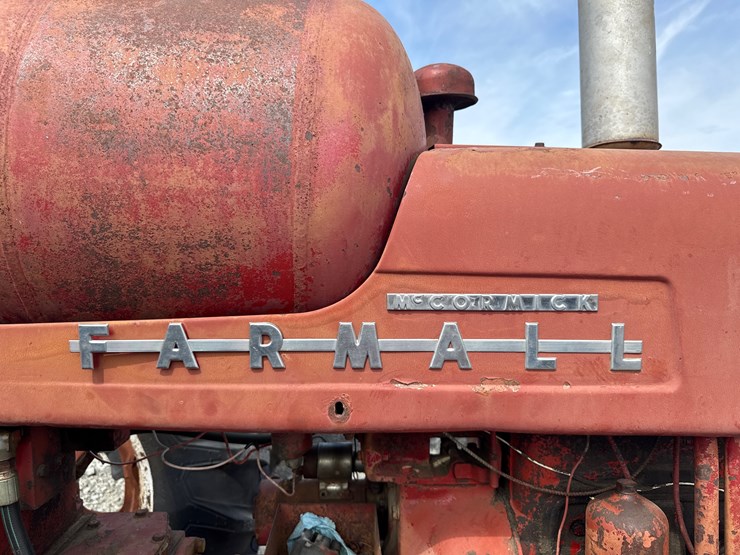 #75-•-mccormick-farmall-450-tractor-933-inv#-42875-image-16