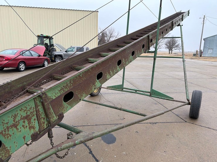 john-deere-350-image-13