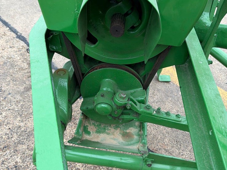 john-deere-38-image-12
