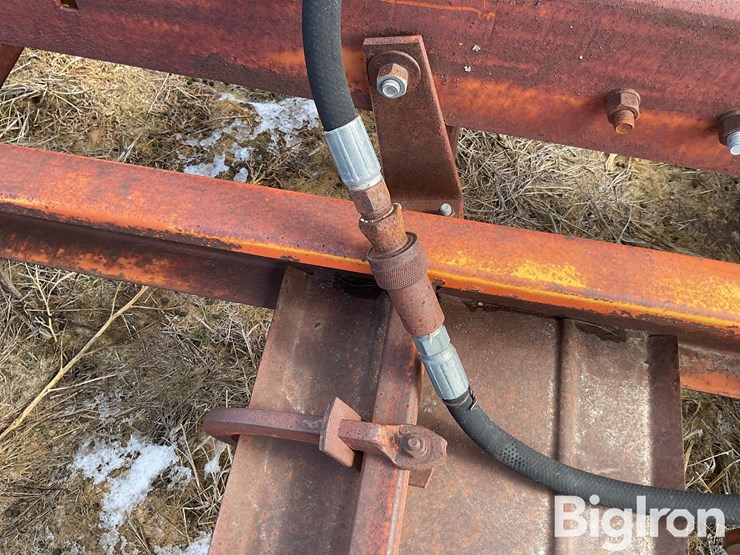 farmhand-8-bale-image-18