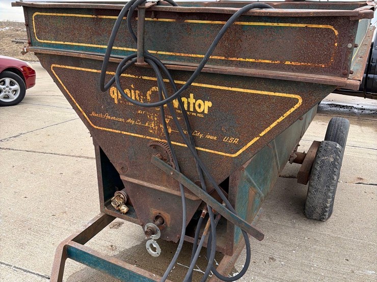 grain-o-vator-10ft-auger-wagon-image-11