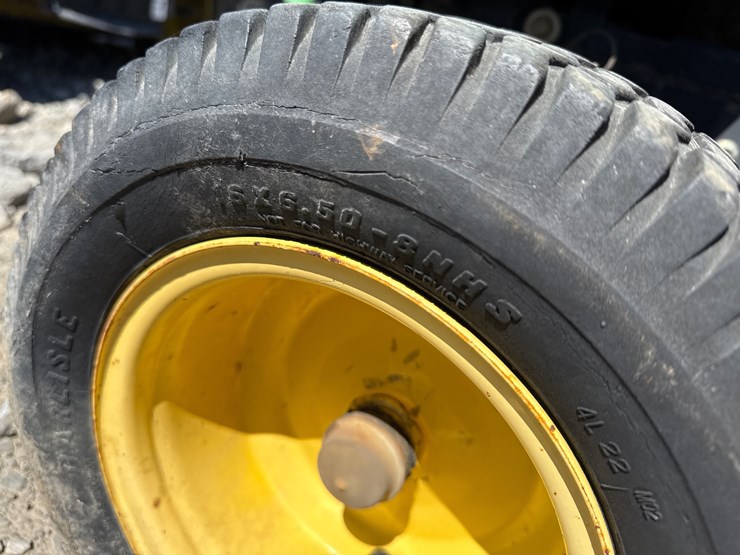 john-deere-l120-image-11